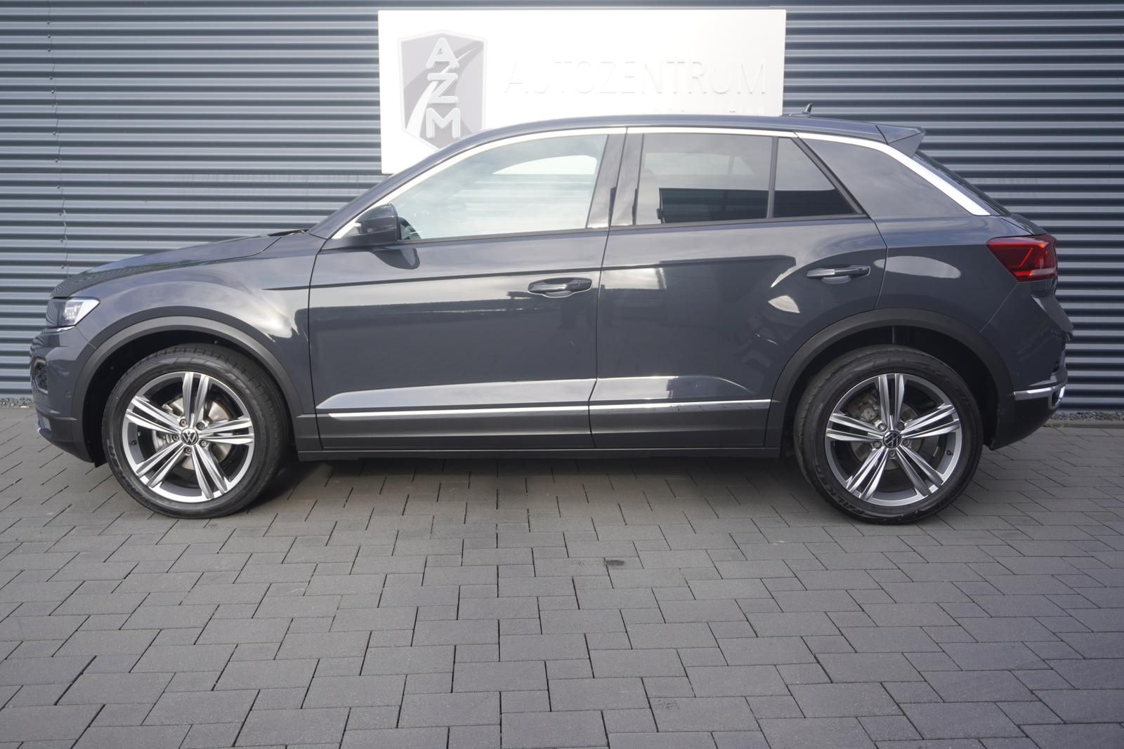 Volkswagen T-ROC 1.5 TSI DSG SPORT - Samsaru's Car Outlet