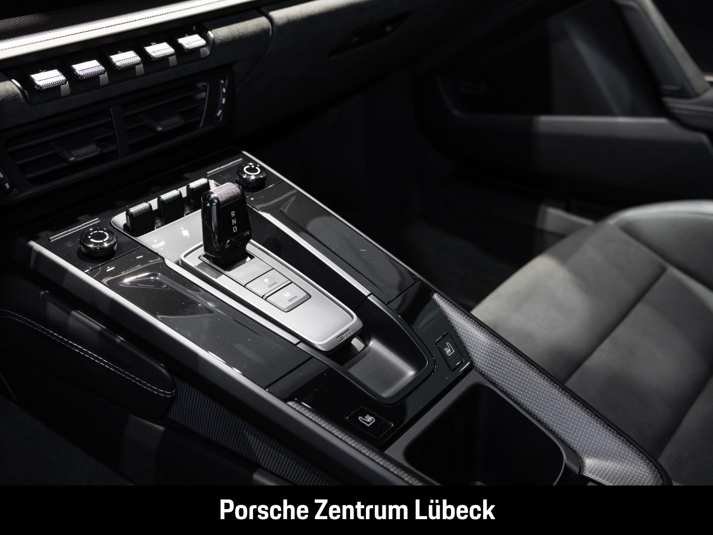 Porsche 992 911 Carrera 4 GTS BOSE Sportabgasanlage LED