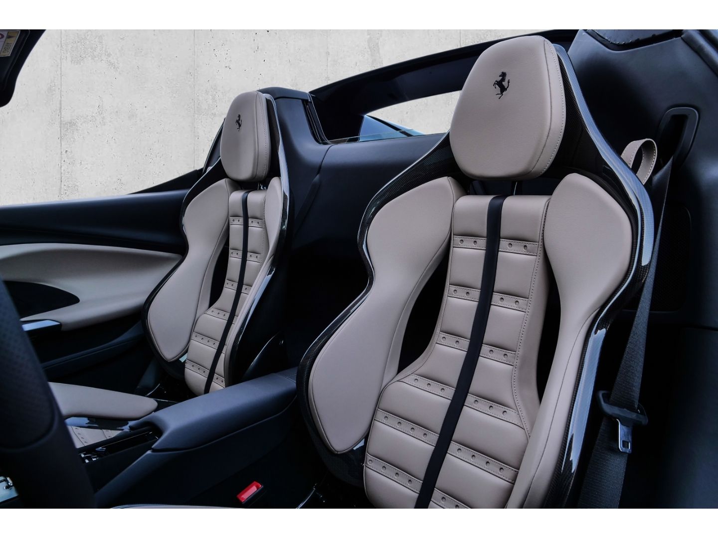 Ferrari 296 GTS - Samsaru's Car Outlet
