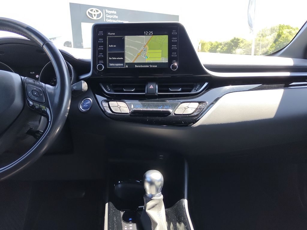 Toyota C-HR 2.0 Hybrid - Samsaru's Car Outlet