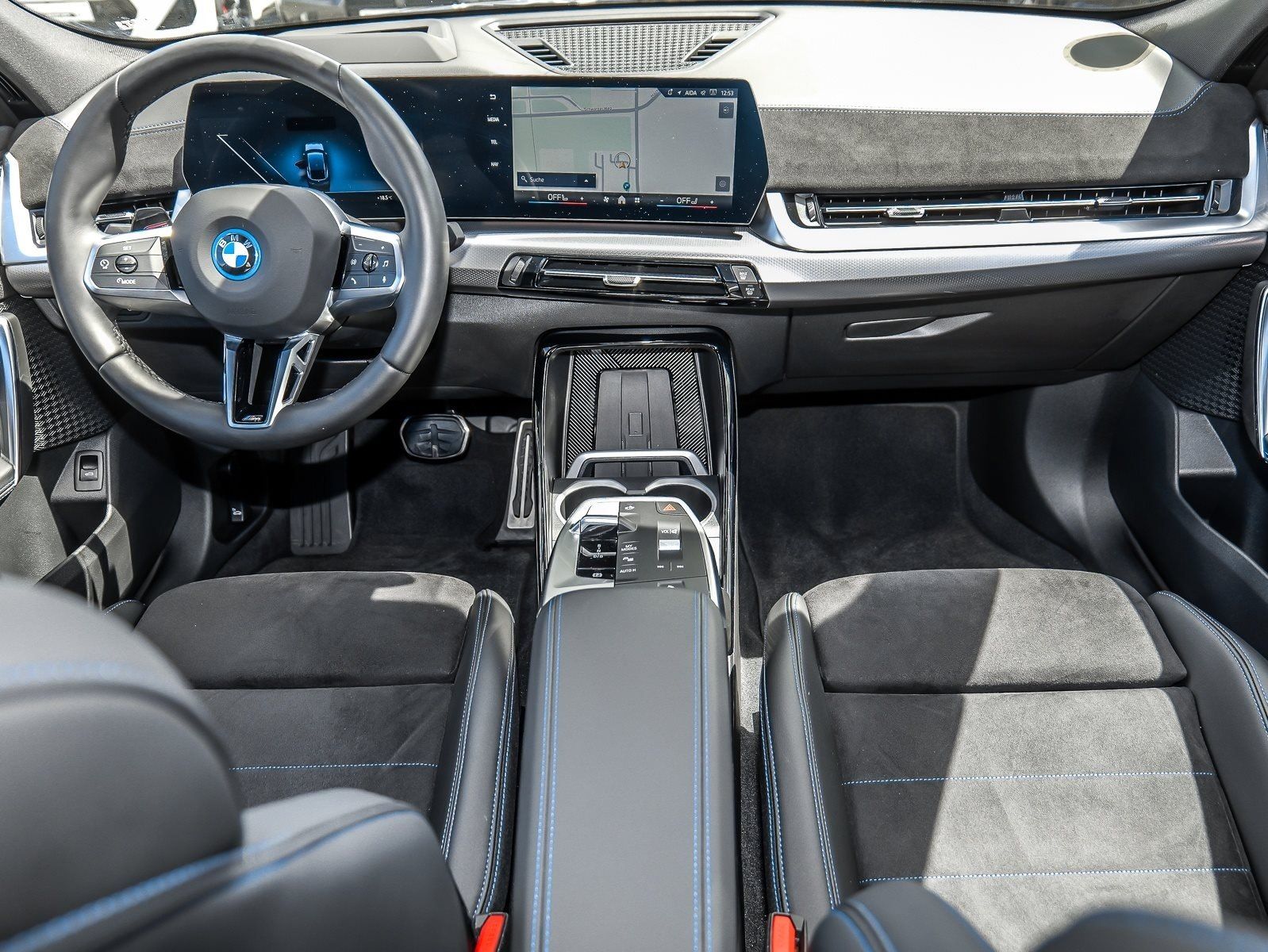 BMW iX2 xDrive30 M-Sportpaket+AHK+HUD+Memory-Sitz+AC