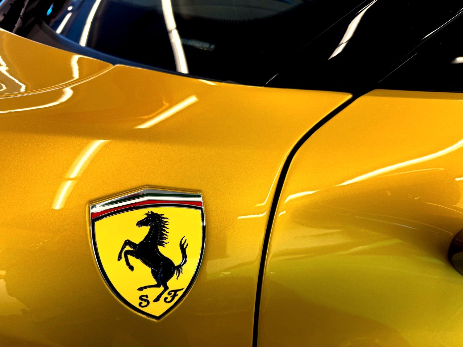 Ferrari 296 GTS - Samsaru's Car Outlet