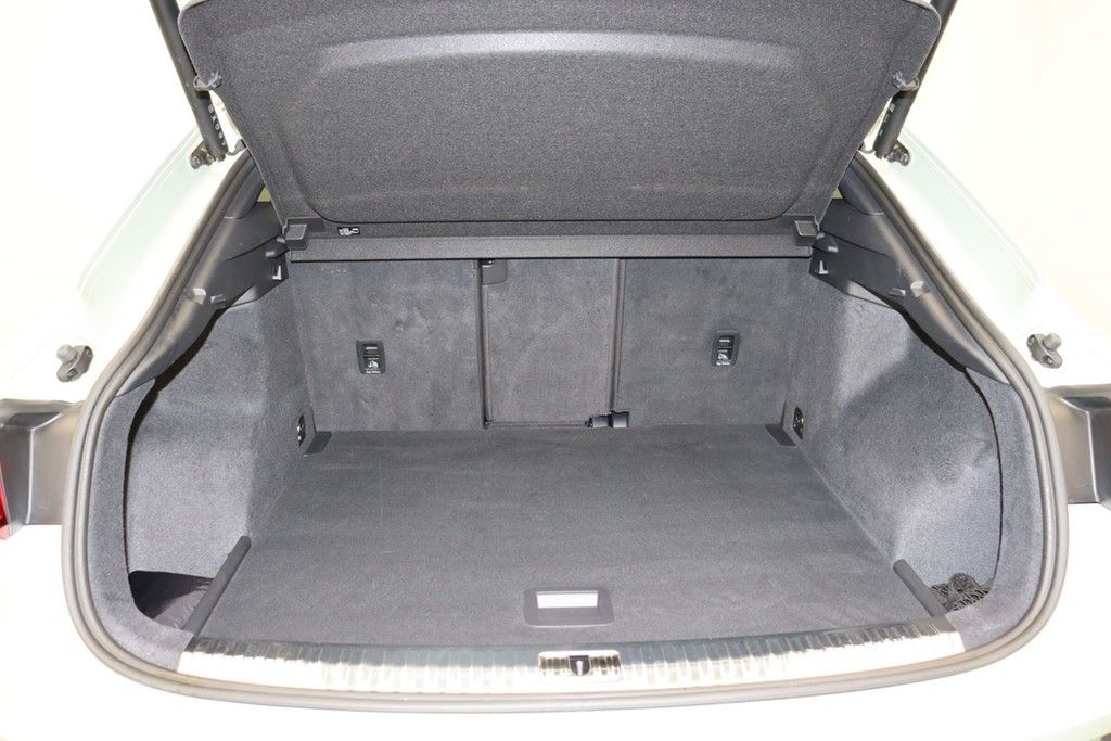 Audi Q3 Sportback 40 TDI quattro S line - Samsaru's Car Outlet