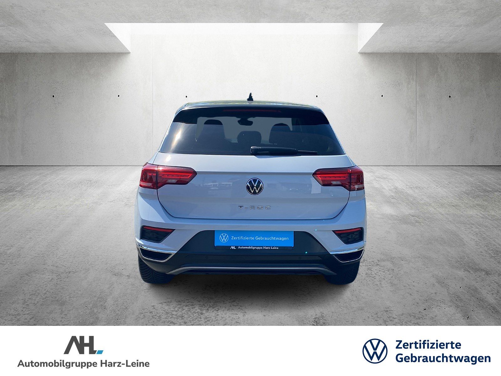 Volkswagen T-Roc 1.5 TSI United DSG - Samsaru's Car Outlet