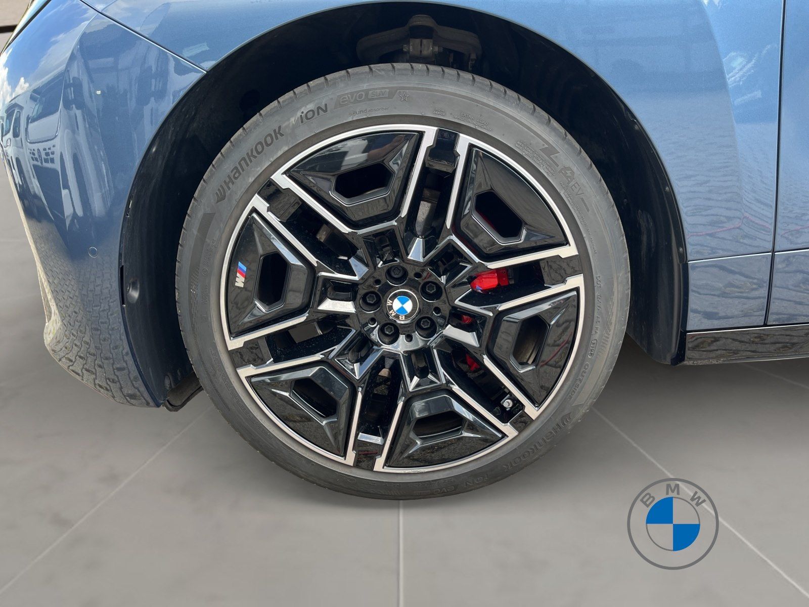 BMW iX M70 XDRIVE 22" DA/PA Prof. Luftfederung AHK