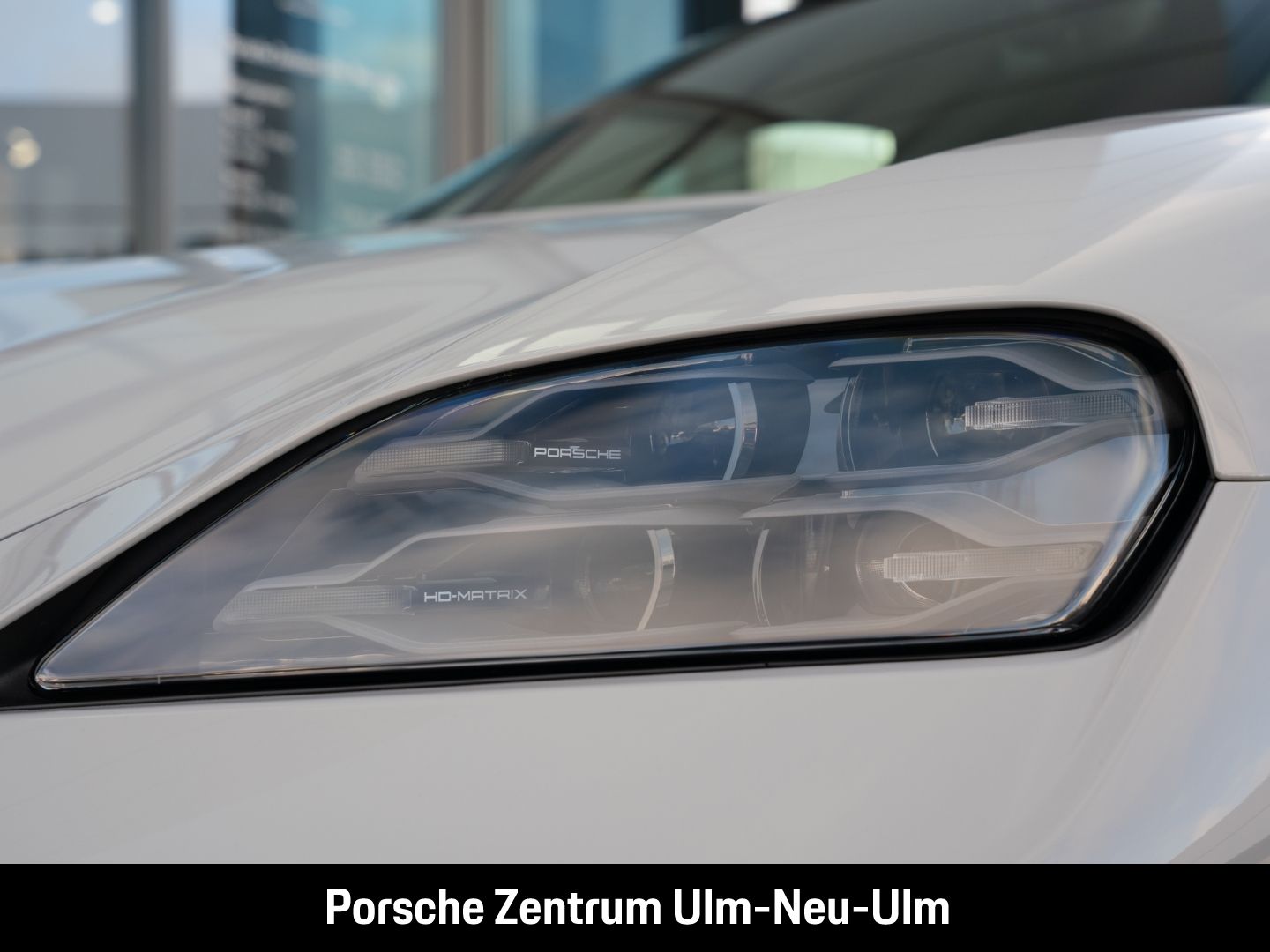 Porsche Taycan 4S Hinterachslenkung  HD-Matrix LED InnoD