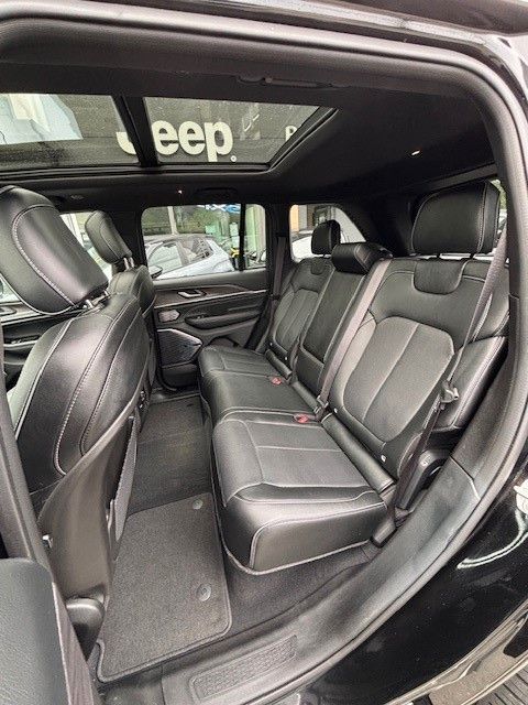 Jeep Grand Cherokee Overland Plug-In-Hybrid 4xe