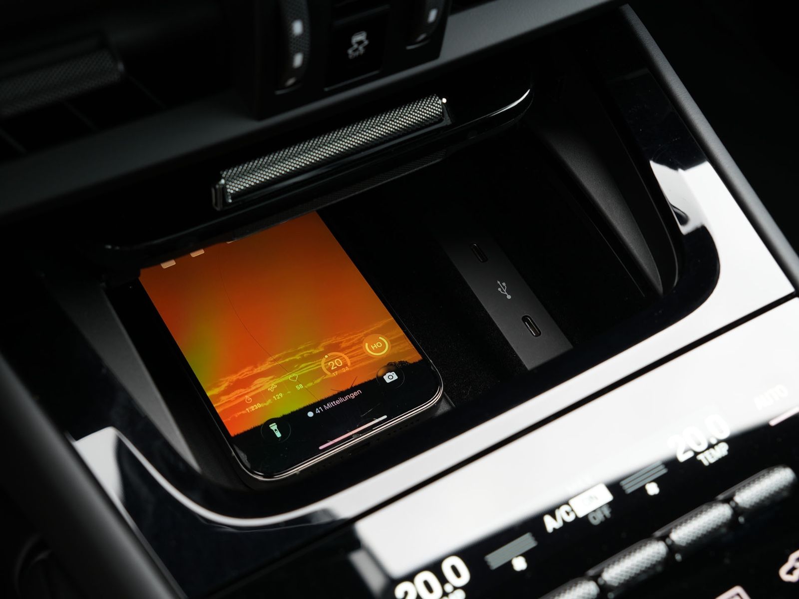 Porsche E-Hybrid MY24-INNODRIVE-ACC-LUFTF.-PANO-BOSE-RS