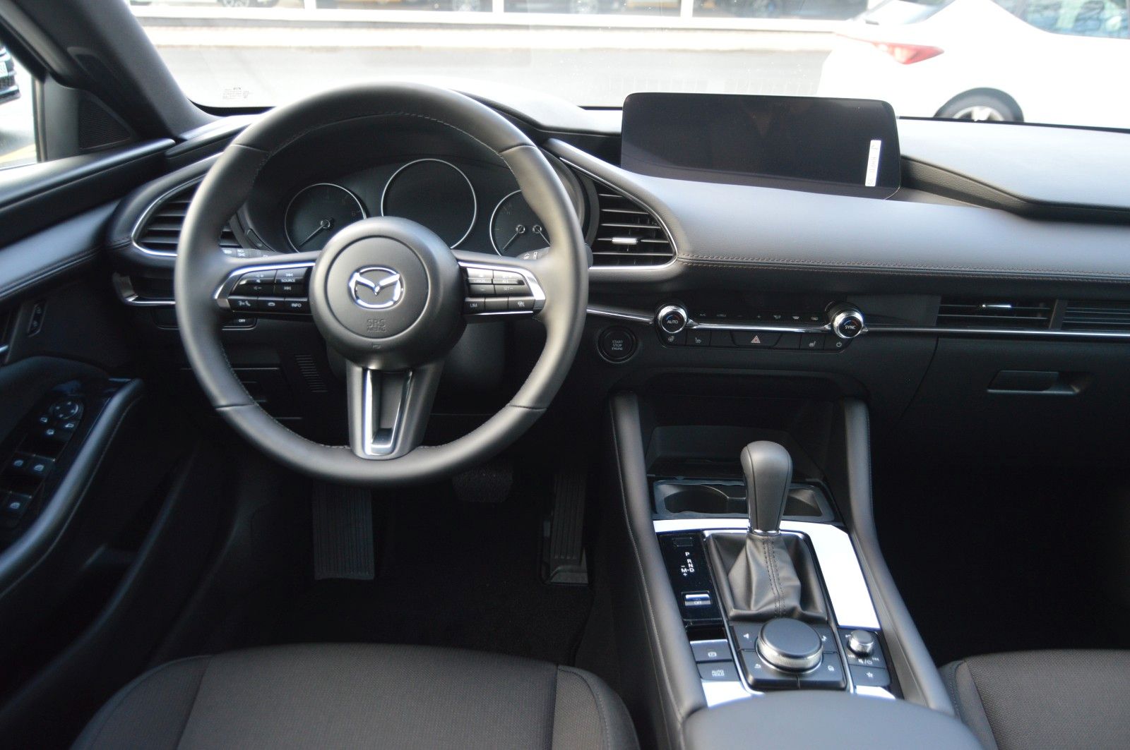 Mazda 3 Benzin 140PS 6AG Centre-Line Navi PDC SHZ