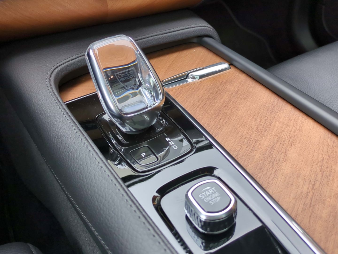 Volvo XC90 Plus Bright Recharge Plug-In Hybrid AWD T8