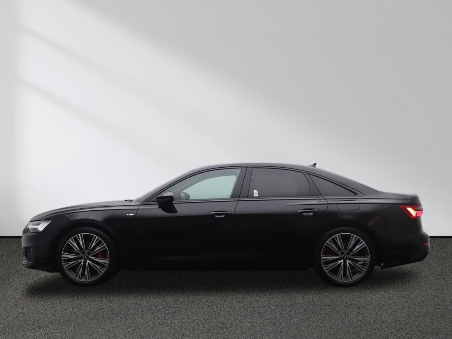 Audi A6 Limousine 55 TFSI e advanced quattro - Samsaru's Car Outlet