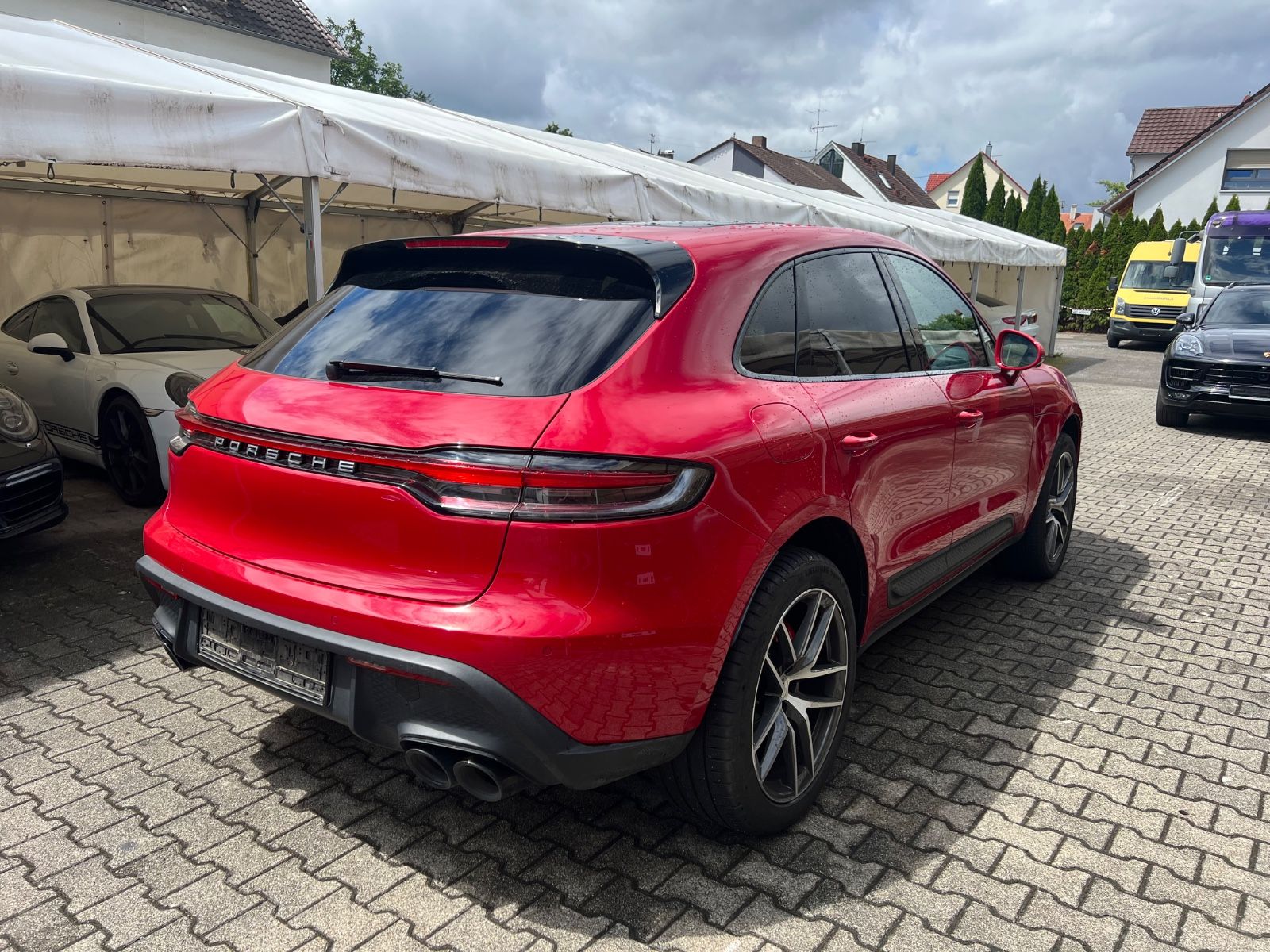 Porsche Macan S - Samsaru's Car Outlet
