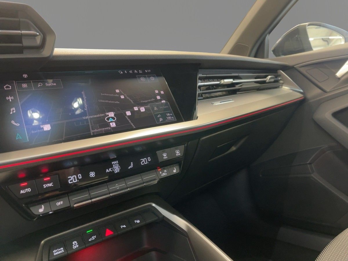 Audi A3 Sportback e-tron S line 40 TFSI Matrix Navi v