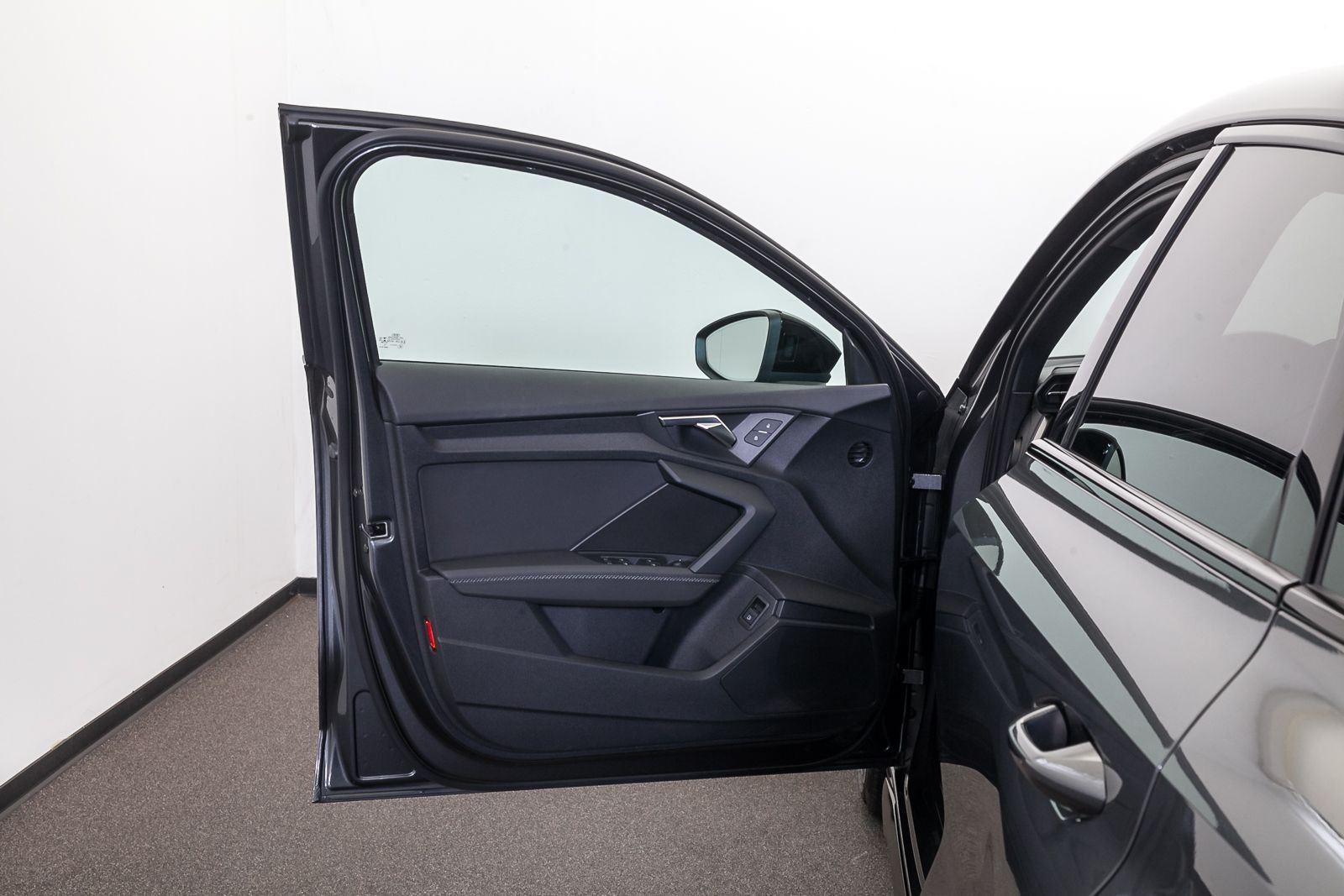 Audi A3 Sportback TFSI e S line - Samsaru's Car Outlet