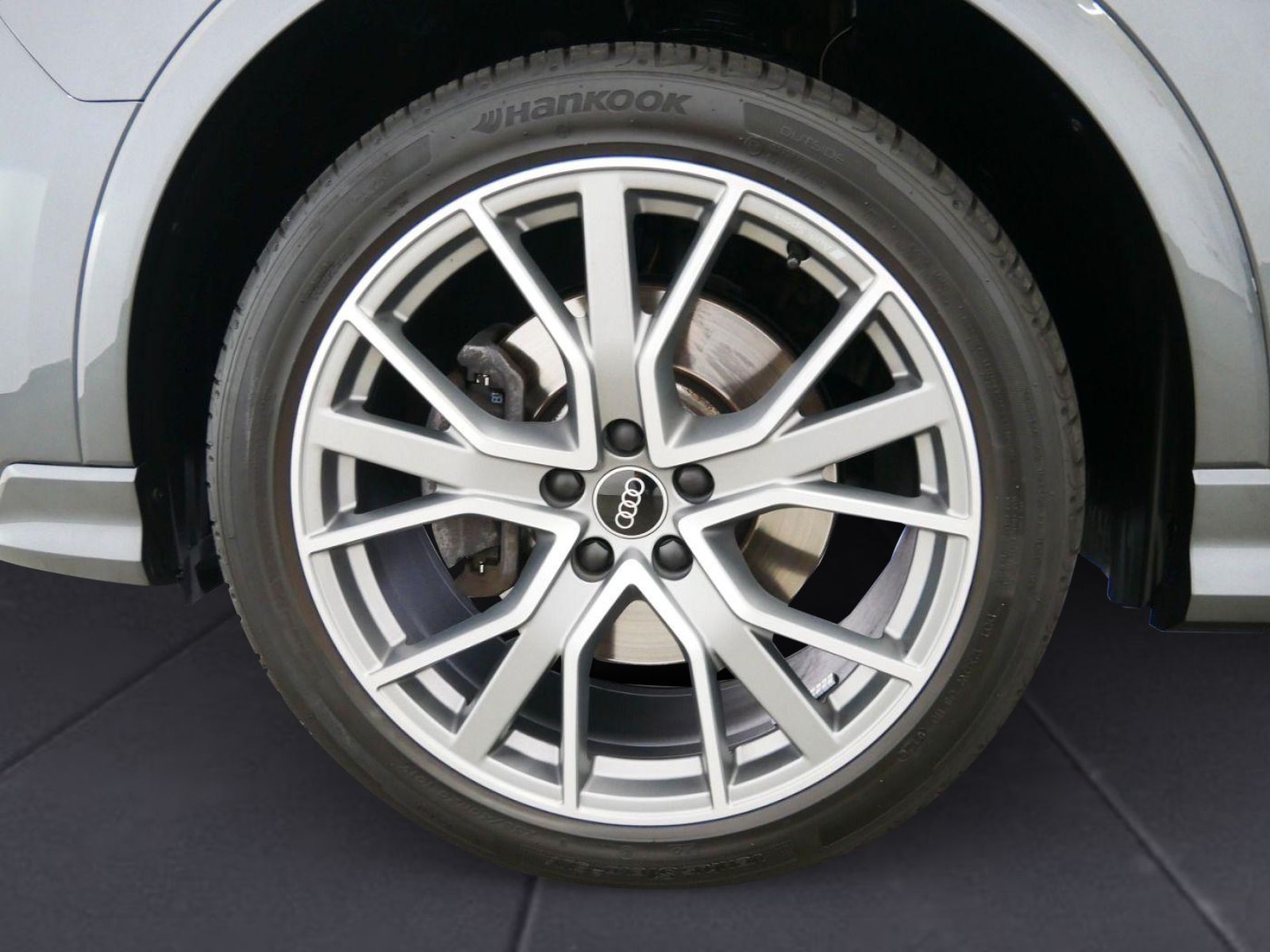 Audi Q3 Sportback 40 TDI quattro S line - Samsaru's Car Outlet