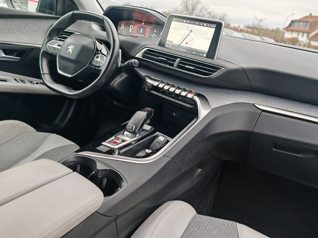Peugeot 3008 BlueHDI 130 EAT8 ALLURE - Samsaru's Car Outlet