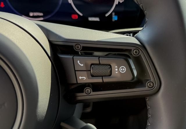 Porsche Macan 4 Electric AHK Bose Pano LUFT Sport-Chrono