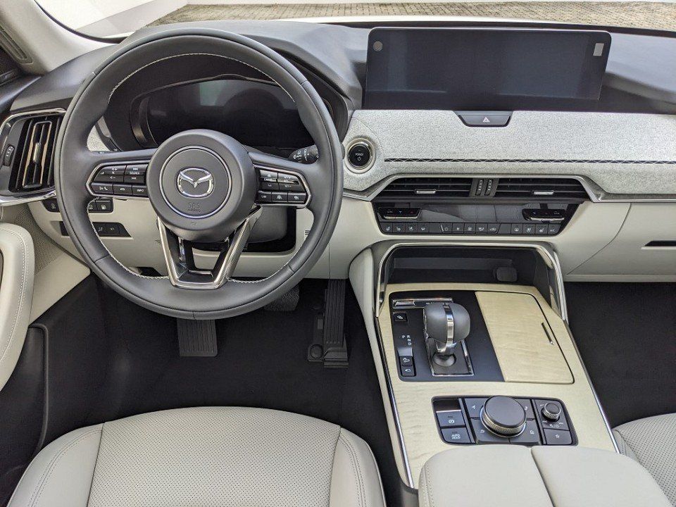 Mazda CX-60 2.5l PHEV Takumi AHK alle Pakete Pano 1.Ha