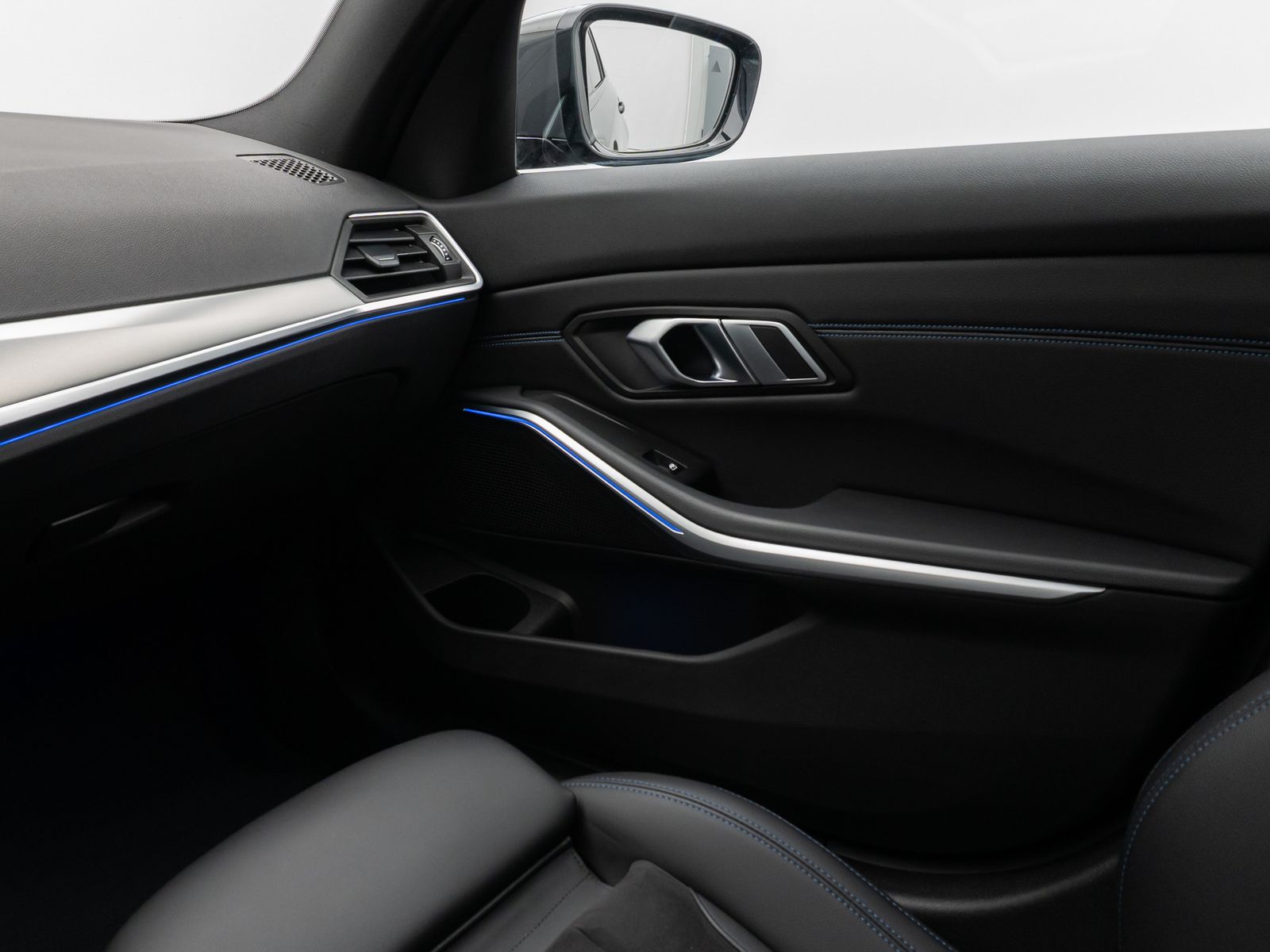 BMW 330i M Sport - Samsaru's Car Outlet