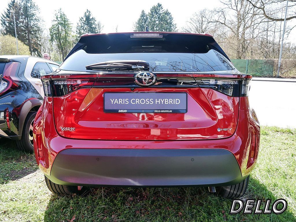 Toyota Yaris Cross Teamplayer Hybrid Navi LED ACC Apple