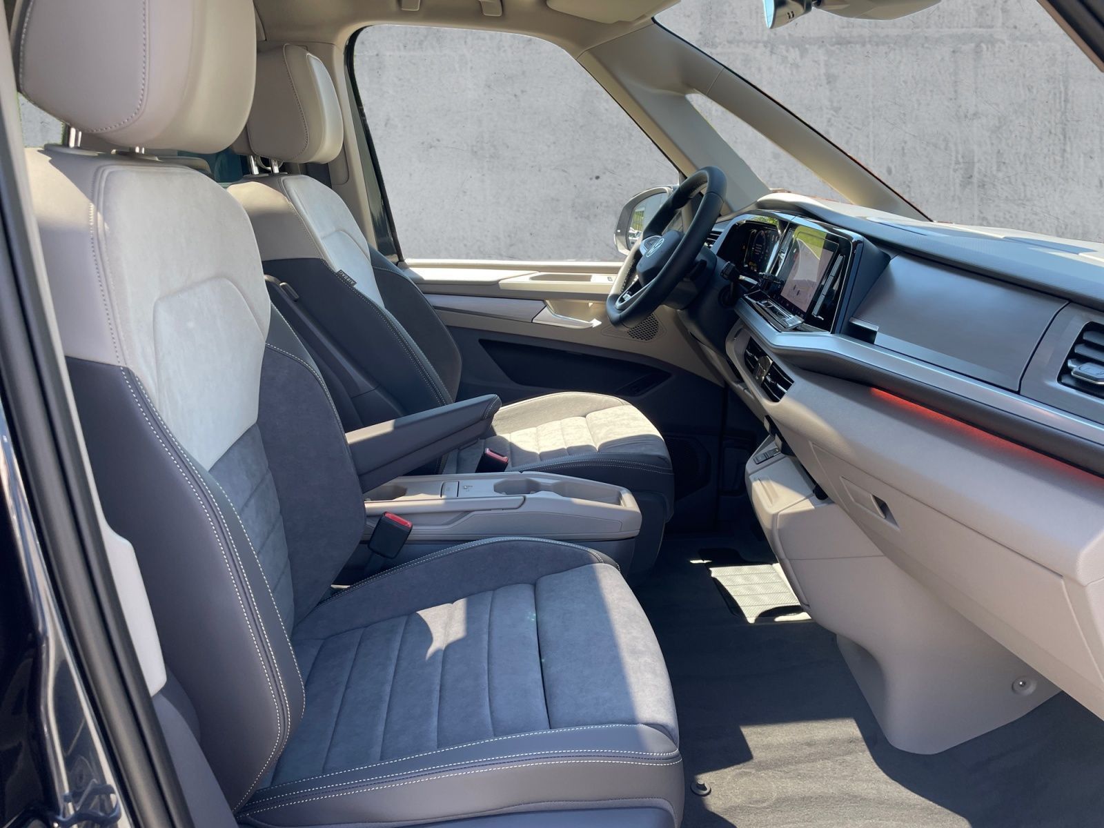 Volkswagen T7 Multivan LR eHybrid OPF Life 4motion DSG DCP