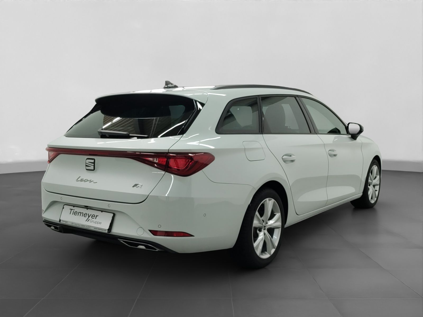 Seat Leon Sportstourer 2.0 TDI DSG FR AHK KAMERA NAVI