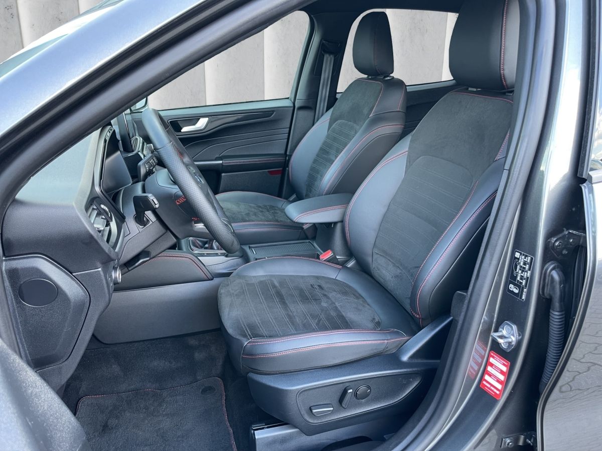 Ford Kuga ST-Line X - Samsaru's Car Outlet