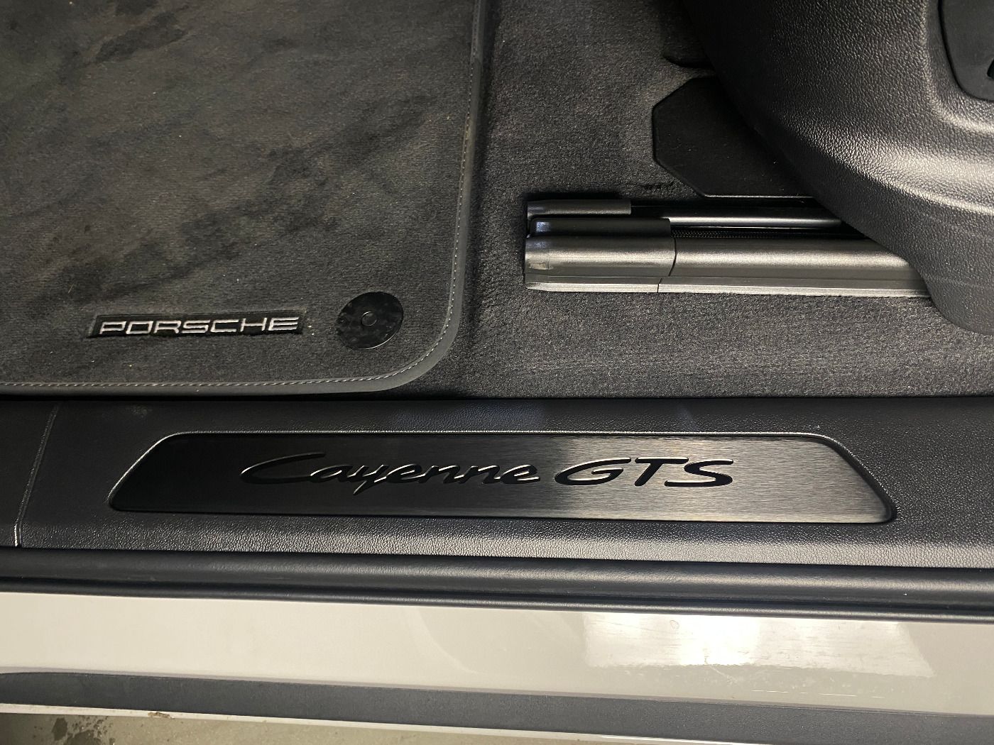 Porsche Cayenne GTS Coupe |Komfortsitze vorn 14-Wege el.