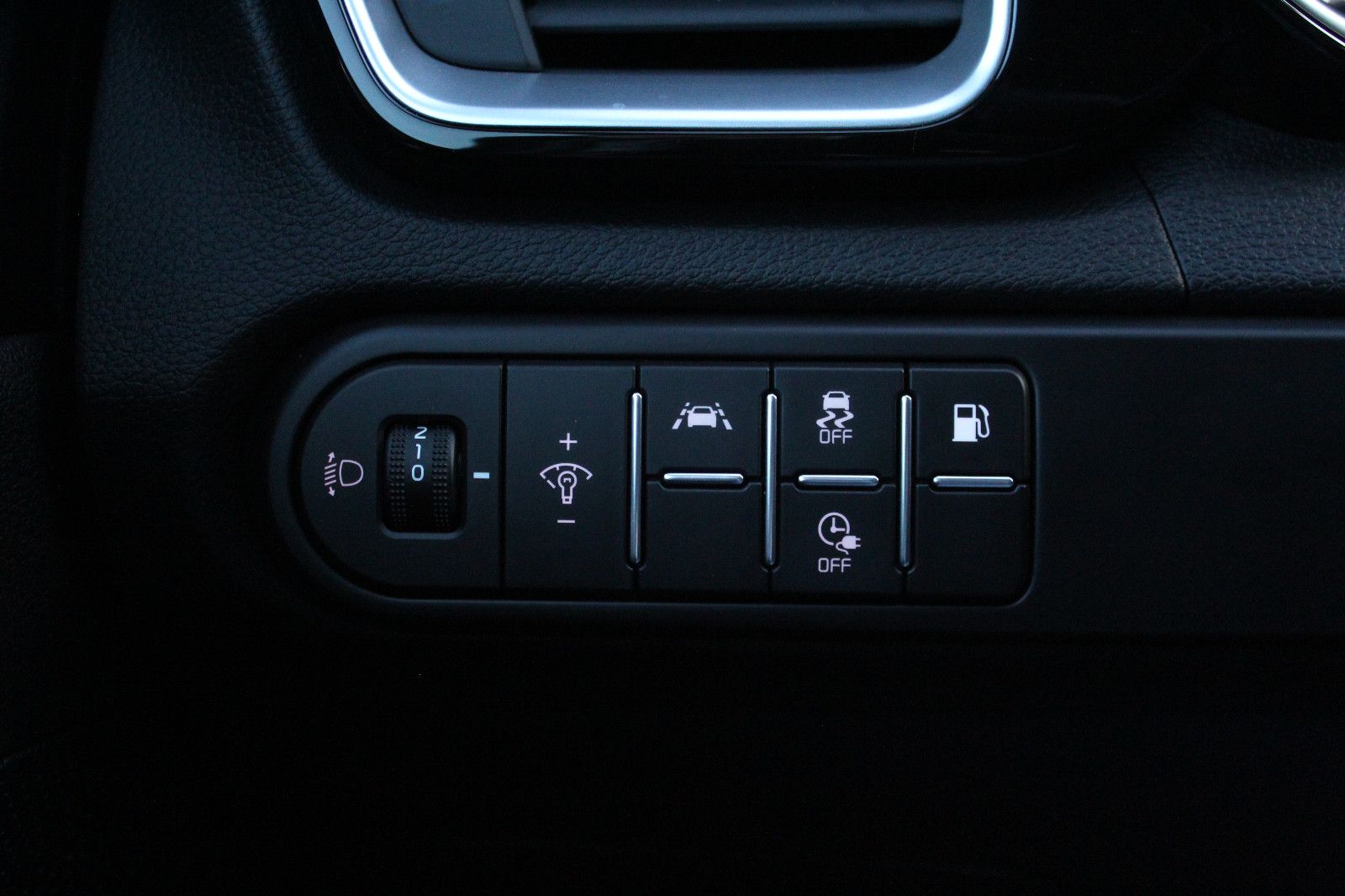 Kia Ceed Sportswagon Plug-in Hybrid Vision - Samsaru's Car Outlet