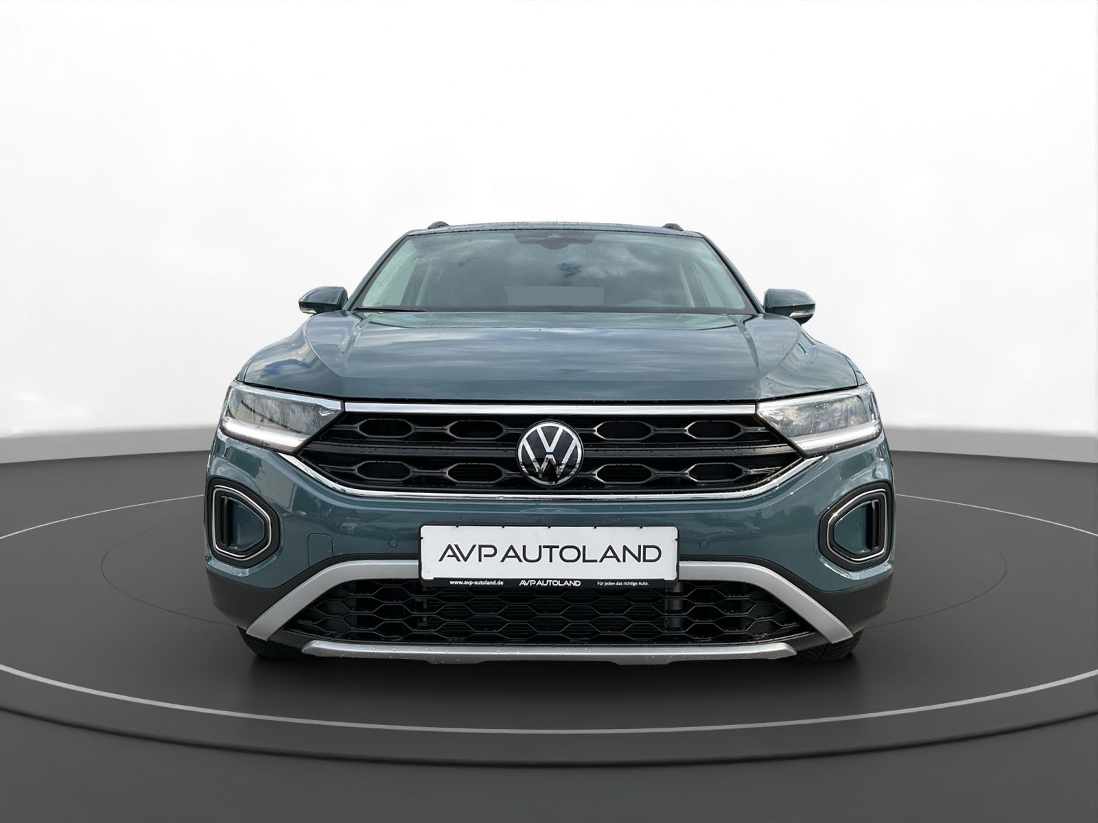 Volkswagen T-Roc 1.0 TSI Life - Samsaru's Car Outlet
