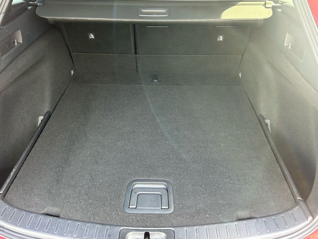 Toyota Corolla 1.8 Hybrid Touring Sports - Samsaru's Car Outlet