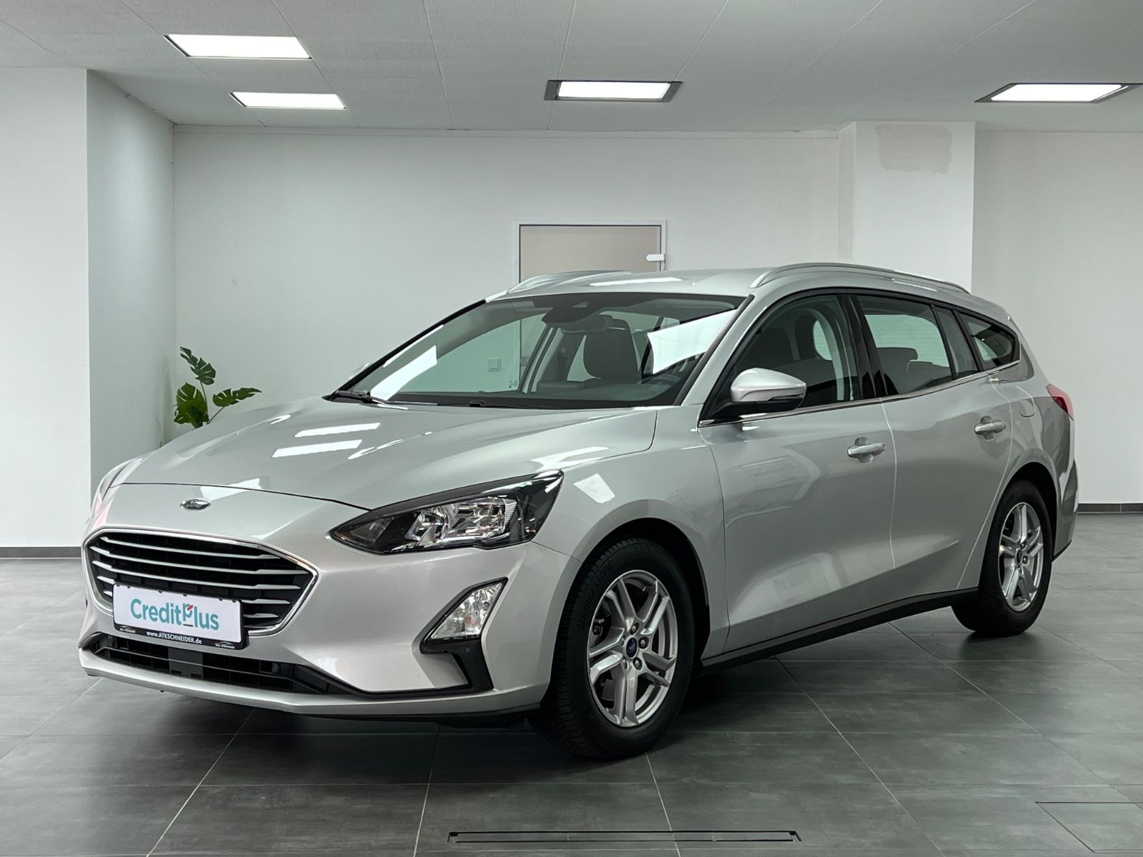 Ford Focus Turnier Cool & Connect - Samsaru's Car Outlet