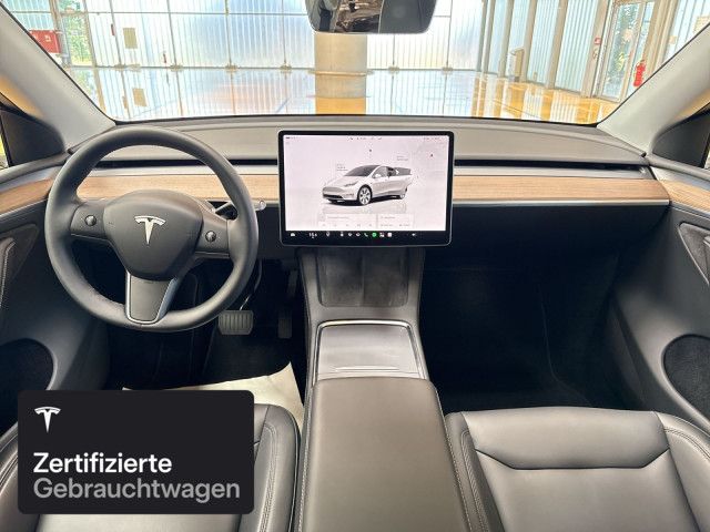 Tesla Model Y Rear-Wheel Drive