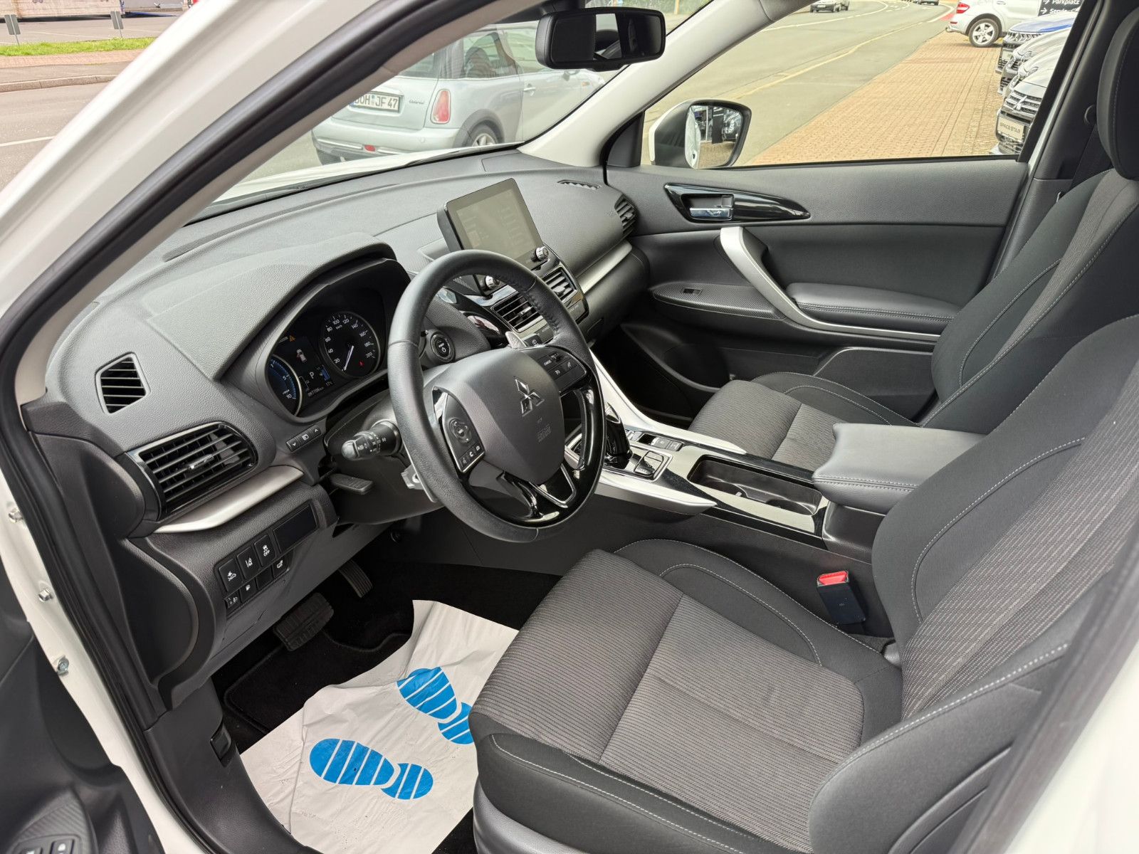 Mitsubishi Eclipse Cross PHEV Basis - Samsaru's Car Outlet