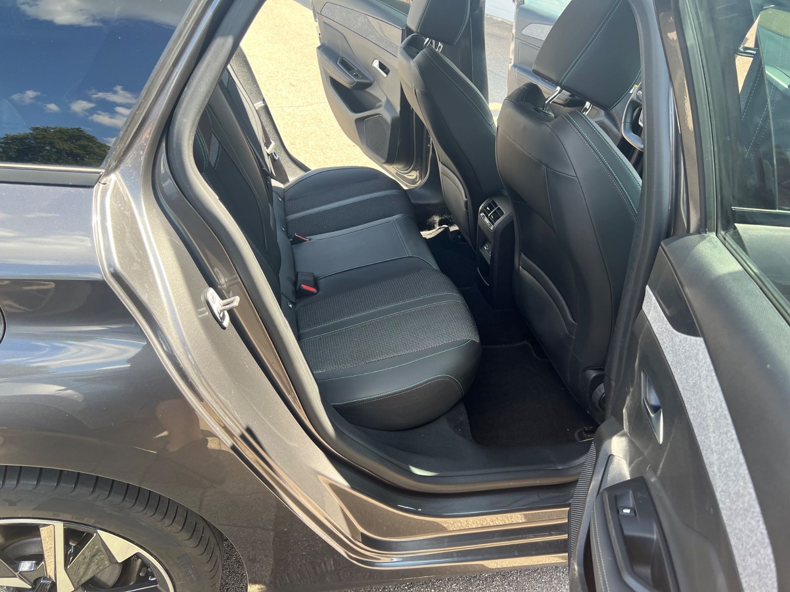 Peugeot 308 SW Allure - Samsaru's Car Outlet
