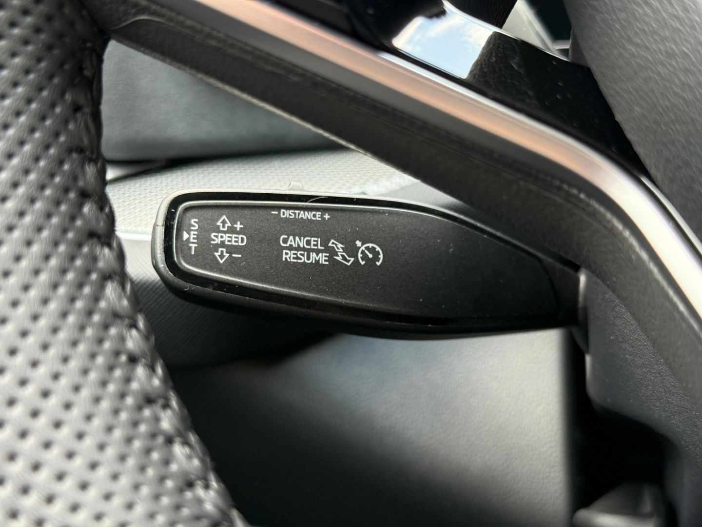 Skoda Kodiaq II 1.5 TSI iV DSG Sportline AHK Navi DCC