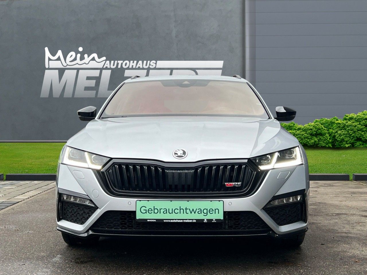 Skoda Octavia Combi RS - Samsaru's Car Outlet