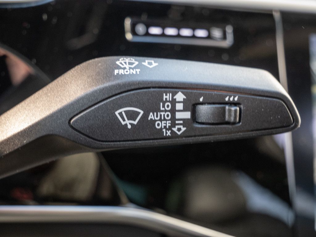 Audi A8 lang 60TFSI quattro - Samsaru's Car Outlet