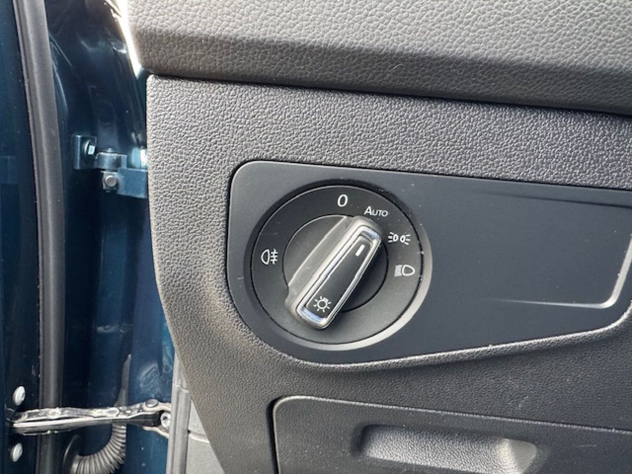 Volkswagen Tiguan Life 1.5 TSI - Samsaru's Car Outlet