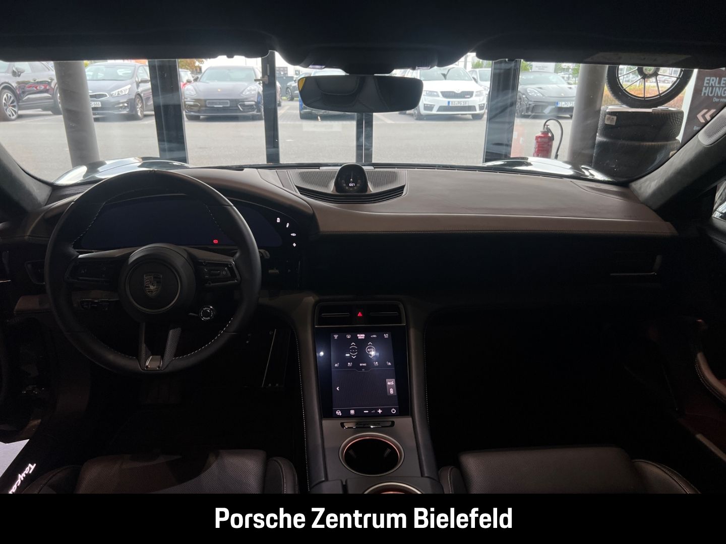 Porsche Taycan Turbo S Cross Turismo Burmester LED
