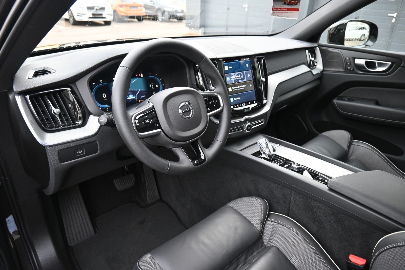 Volvo XC60 B4 AWD Ultimate Dark*LED*PANO*STHZ*