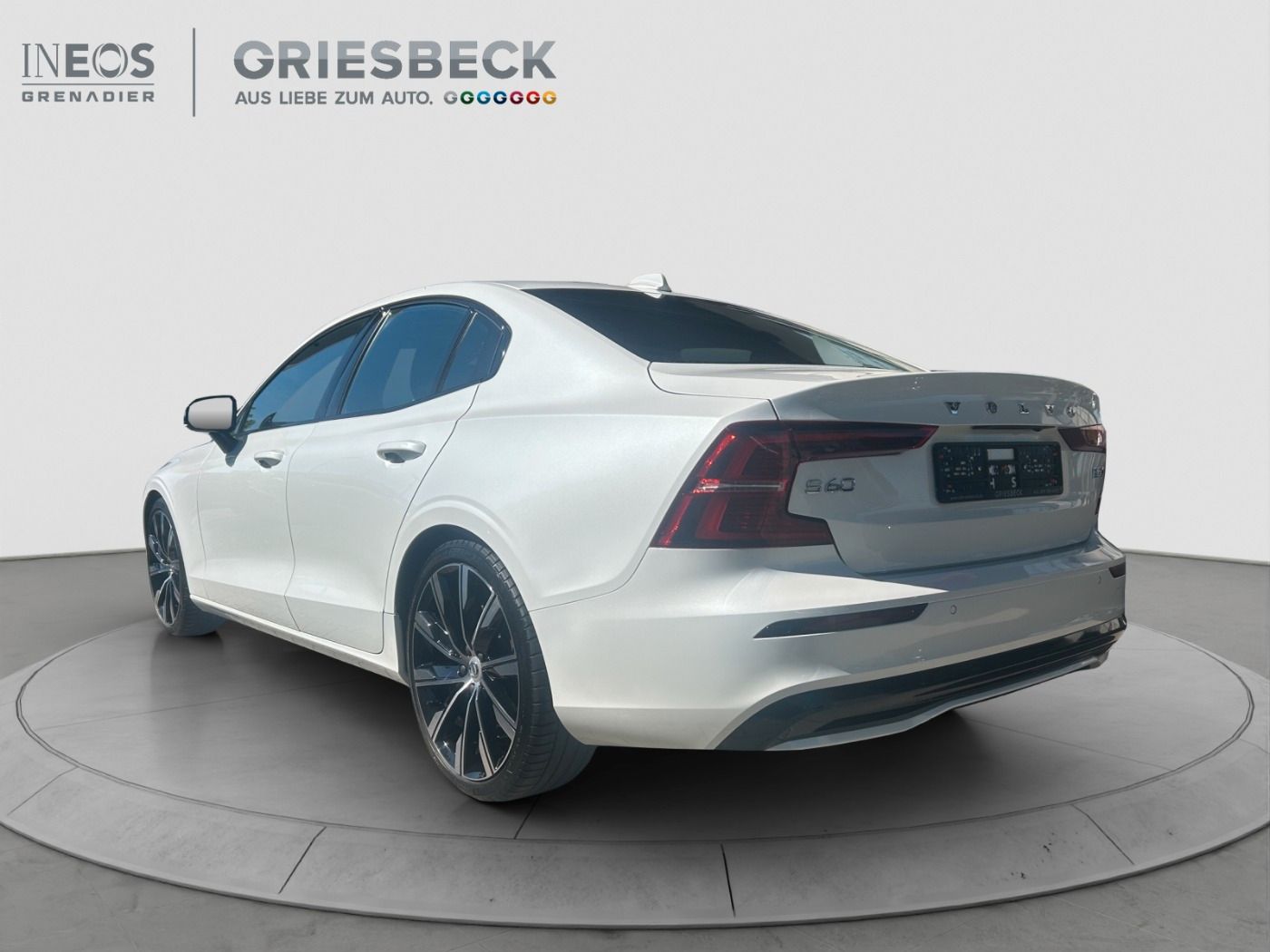 Volvo S60 B5 Ultimate Dark FLA*ACC*HUD*4xSHZ*STH*LM