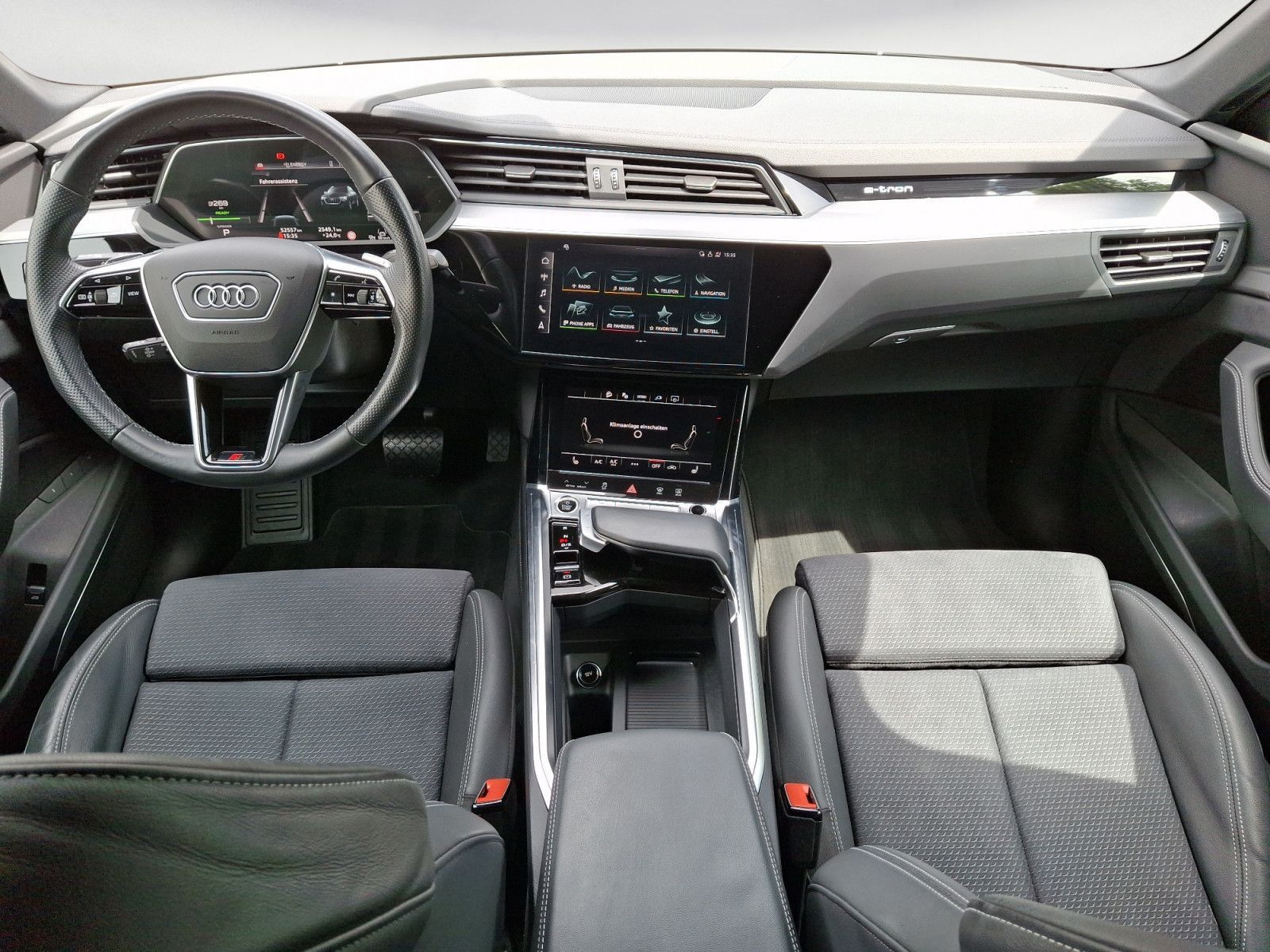Audi e-tron Sportback S line 55 quattro