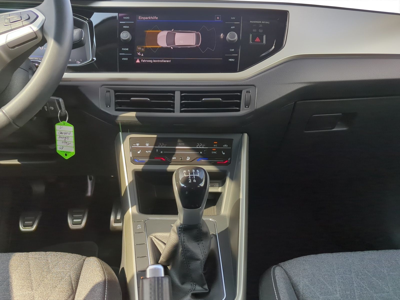 Volkswagen Taigo 1.0 TSI Life - Samsaru's Car Outlet
