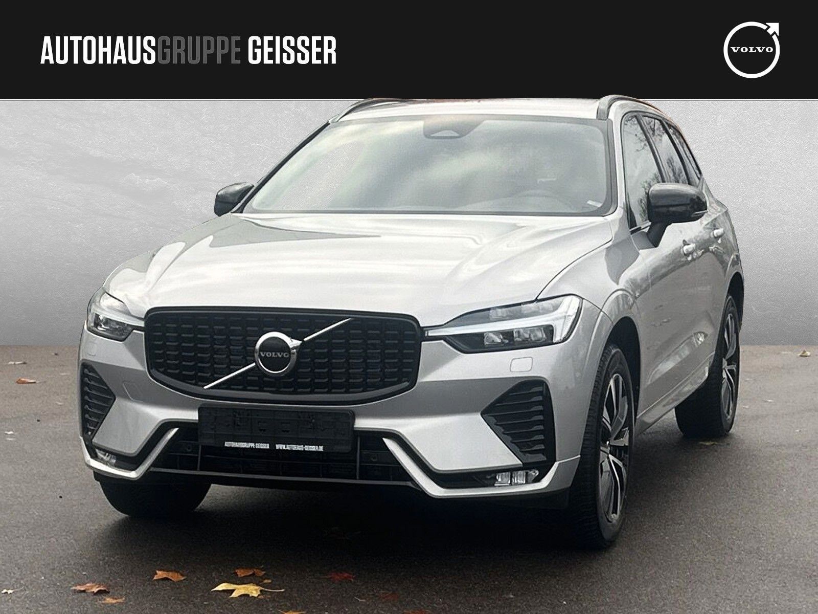 Volvo XC60 B5 AWD Mild-Hybrid Plus Dark AHK ACC BLIS