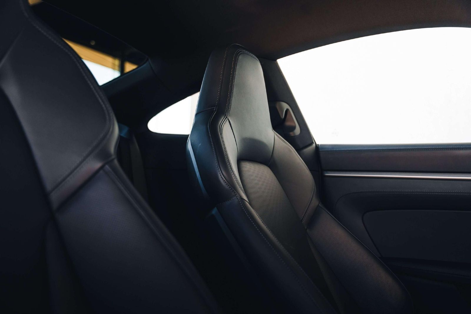 Porsche 992 Carrera 4S / Pano / BOSE / 360 / Chrono / VA