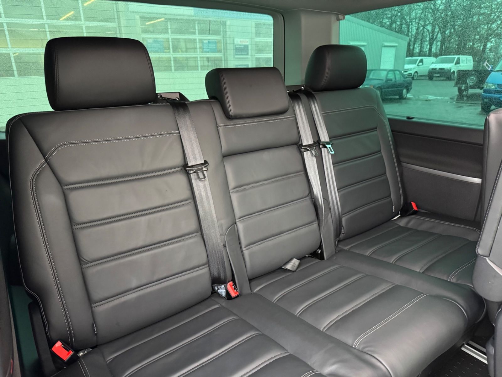 Volkswagen T6 Multivan - Samsaru's Car Outlet