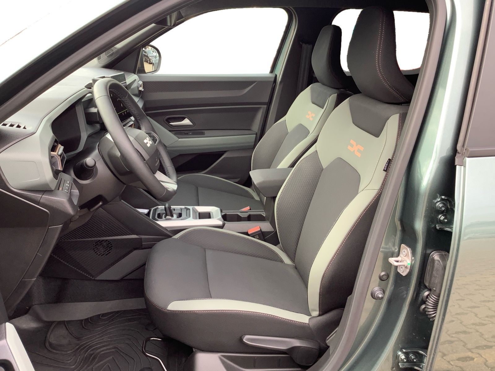 Dacia Duster III E-Tech Hybrid Extreme - Samsaru's Car Outlet