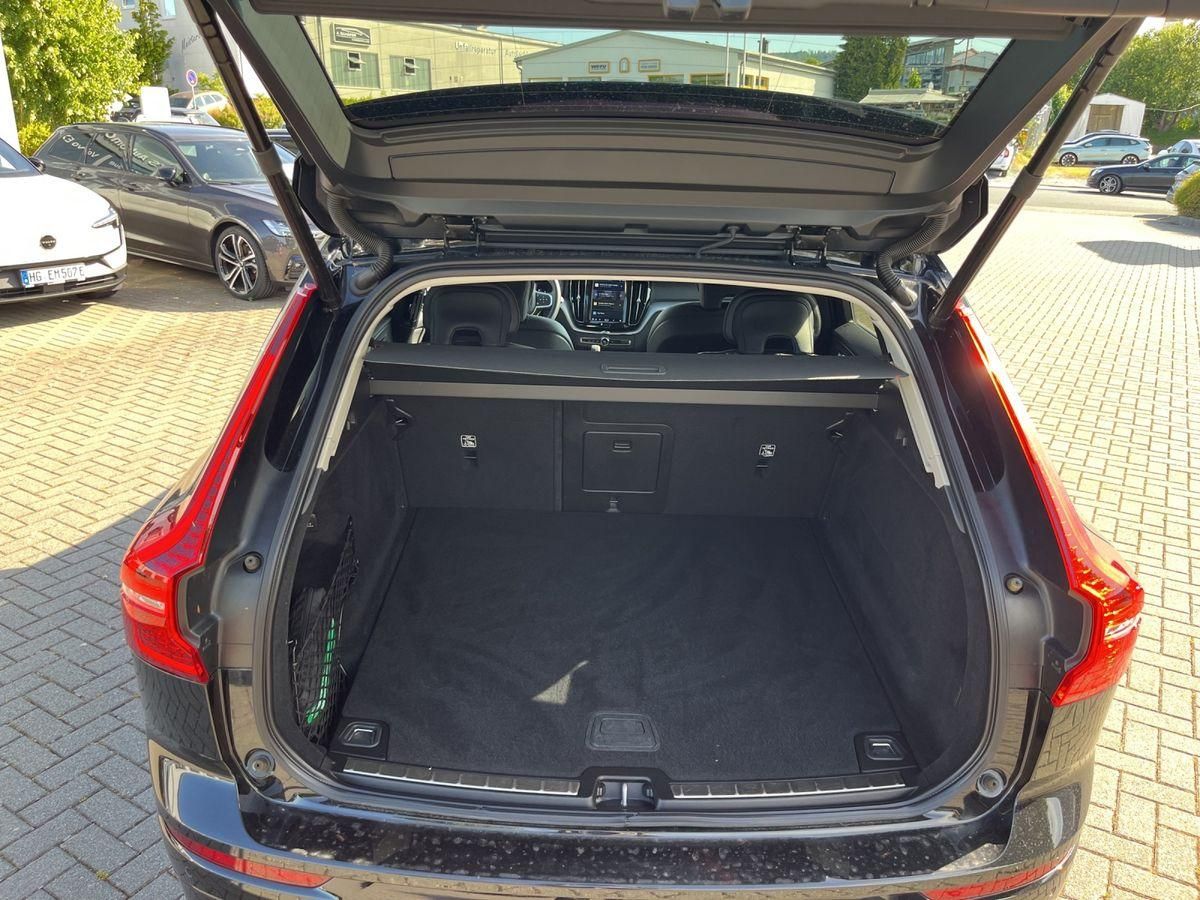 Volvo XC60 2.0 Diesel Momentum Pro AWD - Samsaru's Car Outlet