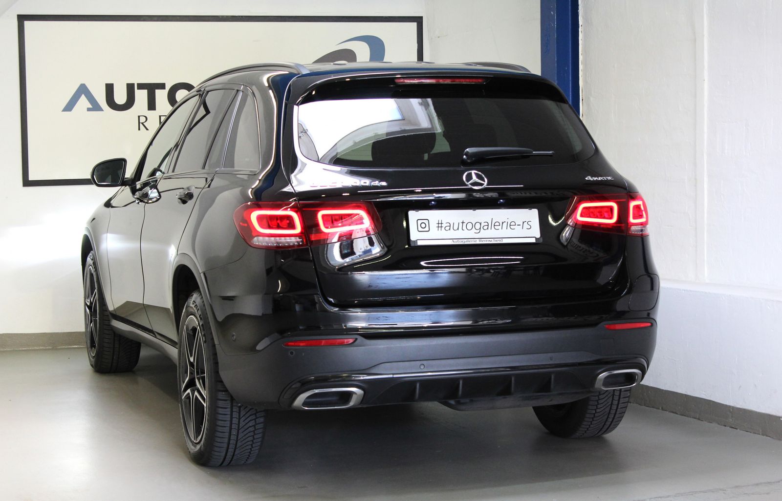 Mercedes-Benz GLC 300de 4Matic AMG LINE - Samsaru's Car Outlet